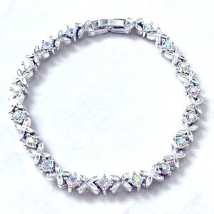 🌟HP🌟Premier Designs XO Aurora Borealis Crystal 6mm 7.75” Tennis Bracelet